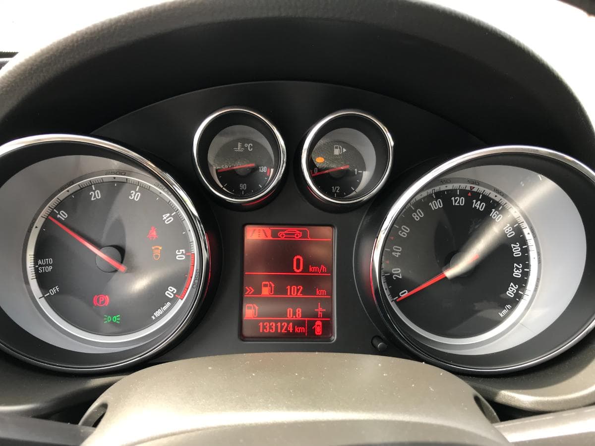 Opel Insígnia 2.0TDCI · Ano 2012 — imagem 35