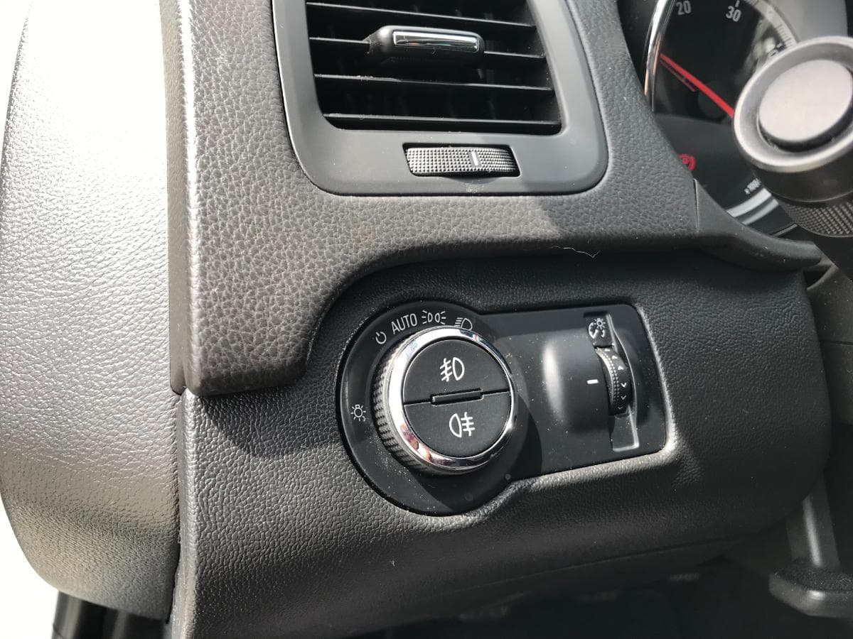 Opel Insígnia 2.0TDCI · Ano 2012 — imagem 37