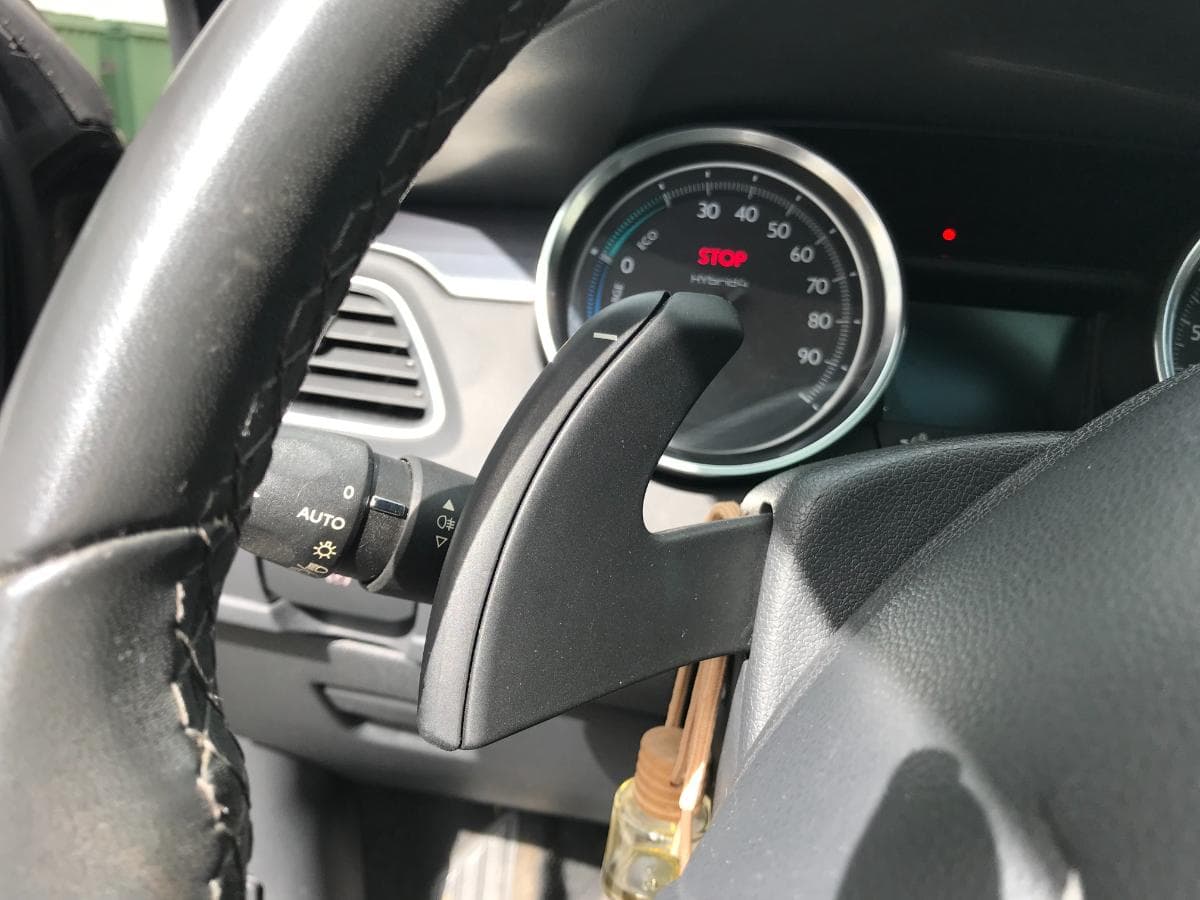 Peugeot 508 2.0HDI Hybrid · Ano 2013 86-TM-35 — image 45