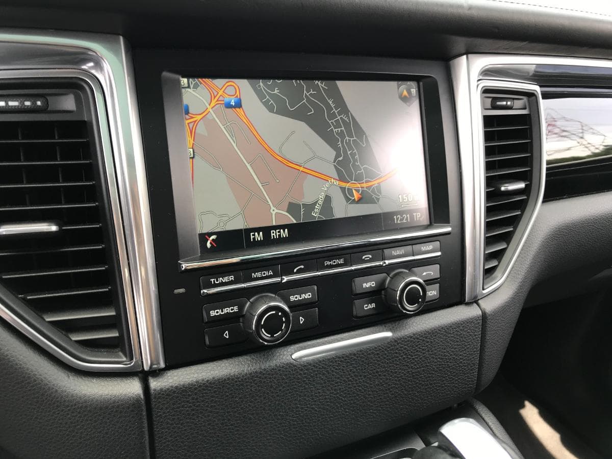 Porsche Macan S 3.0D · Ano 2015 — imagem 26