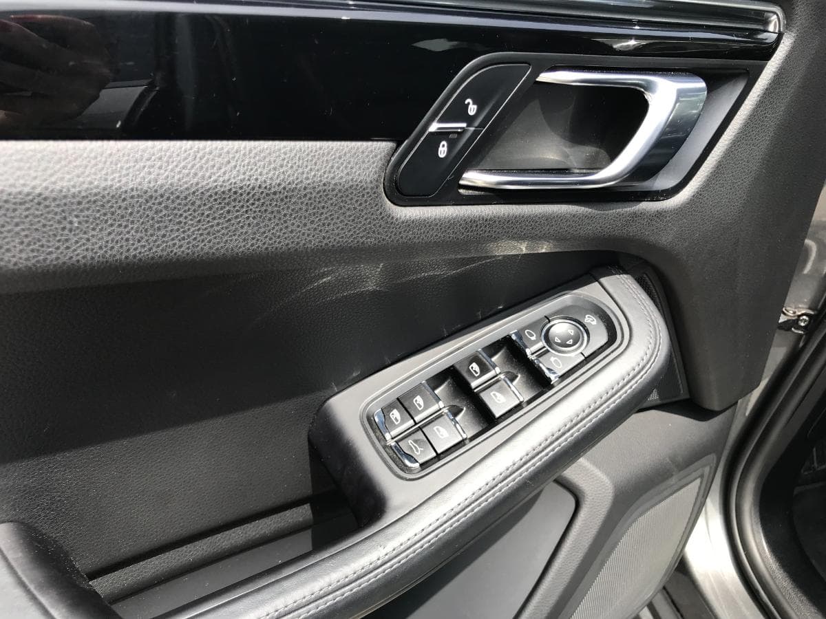 Porsche Macan S 3.0D · Ano 2015 — imagem 29