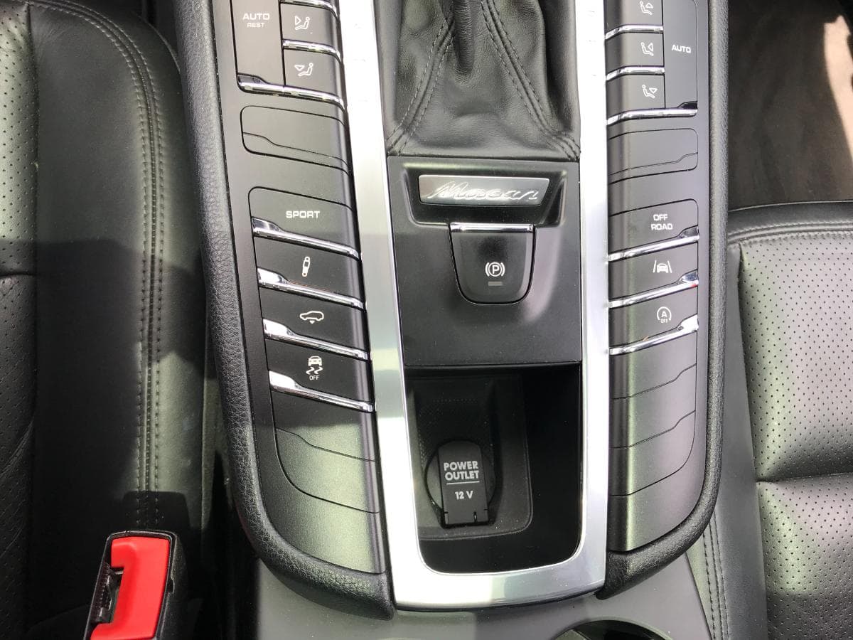 Porsche Macan S 3.0D · Ano 2015 — imagem 35