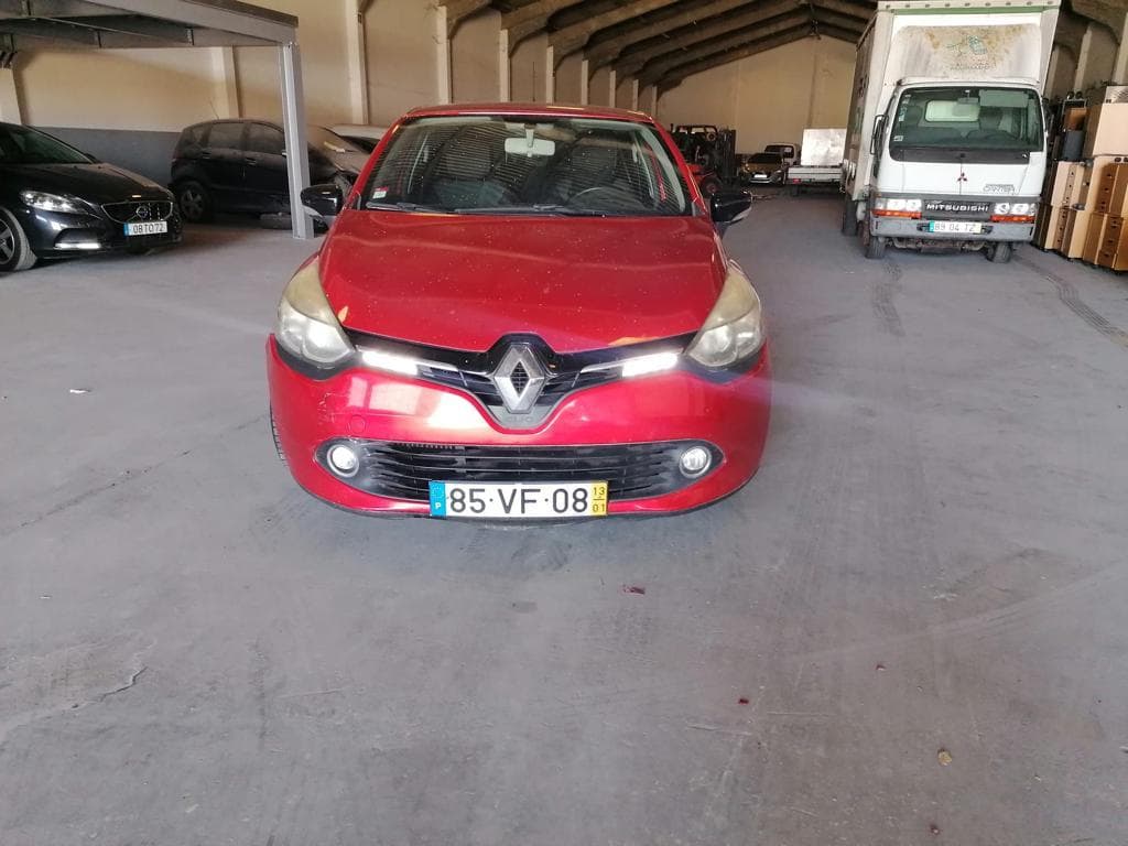 Renault Clio 1.5DCI · Ano 2013 — imagem 1