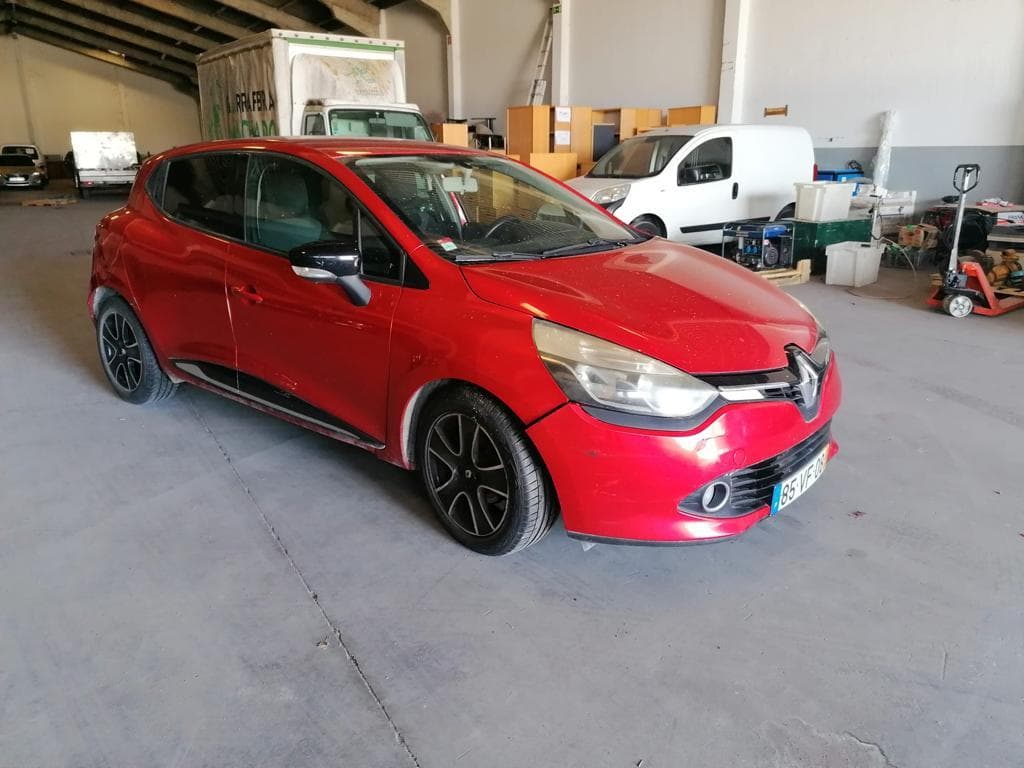 Renault Clio 1.5DCI · Ano 2013 — imagem 4