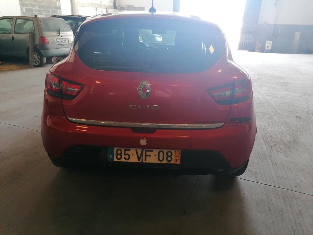 Renault Clio 1.5DCI · Ano 2013 — imagem 8