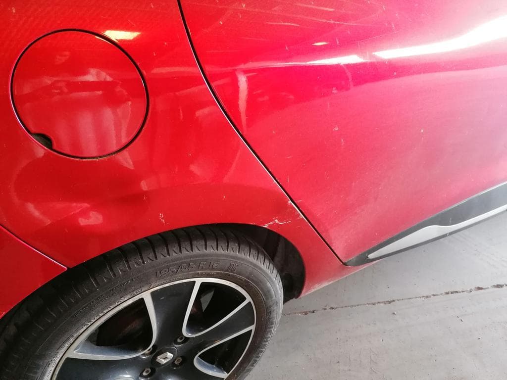 Renault Clio 1.5DCI · Ano 2013 — imagem 12