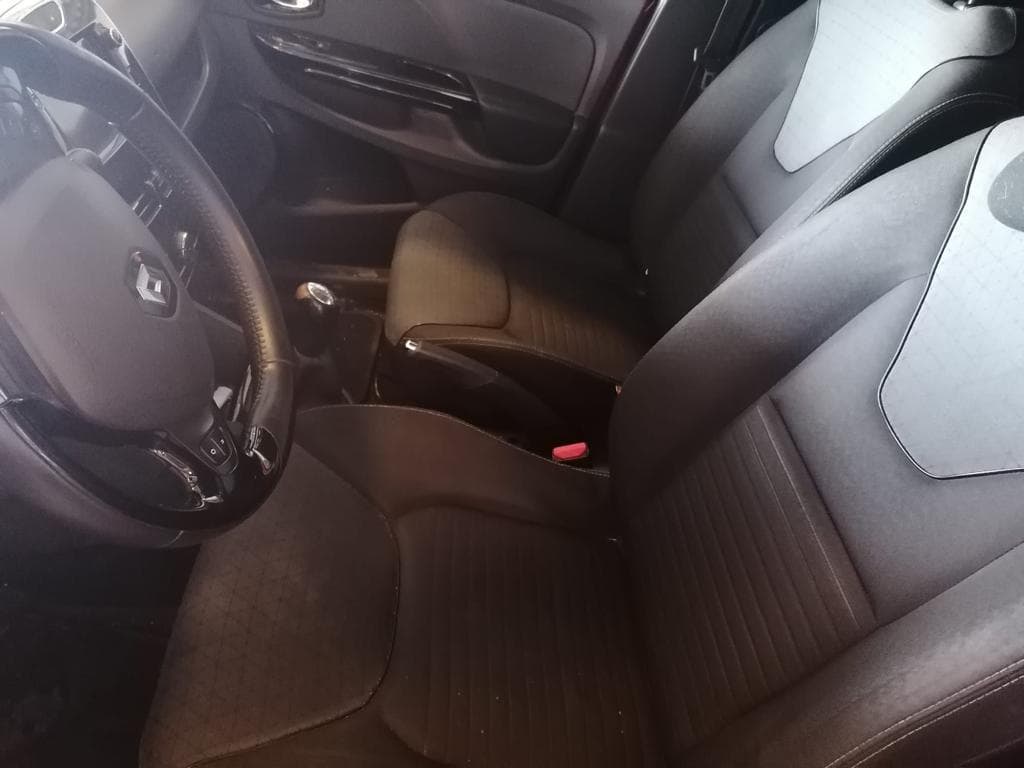 Renault Clio 1.5DCI · Ano 2013 — imagem 21