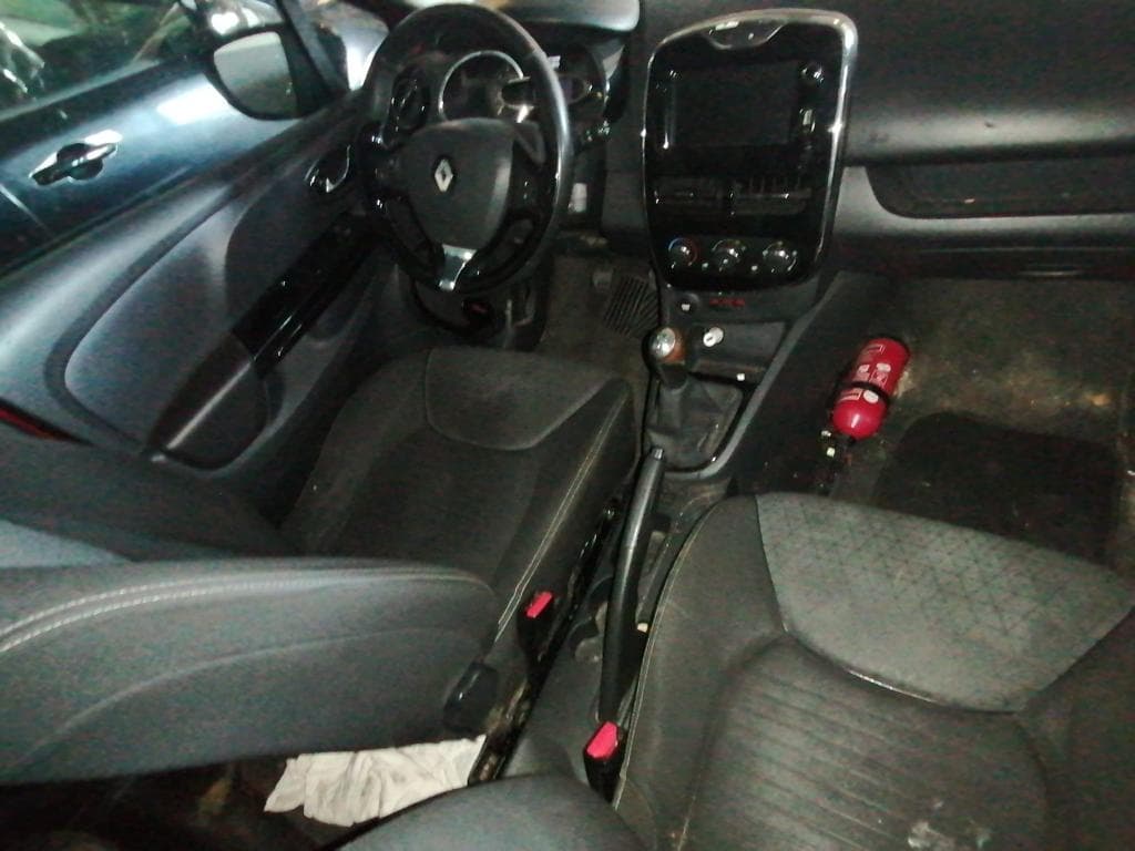 Renault Clio 1.5DCI · Ano 2013 — imagem 22