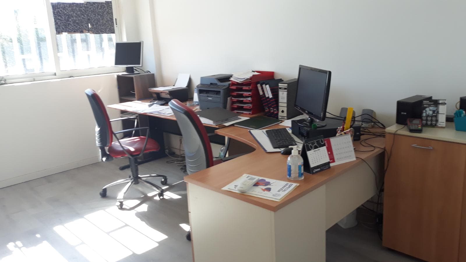 Mobiliário e Equipamento de escritório — imagen 2