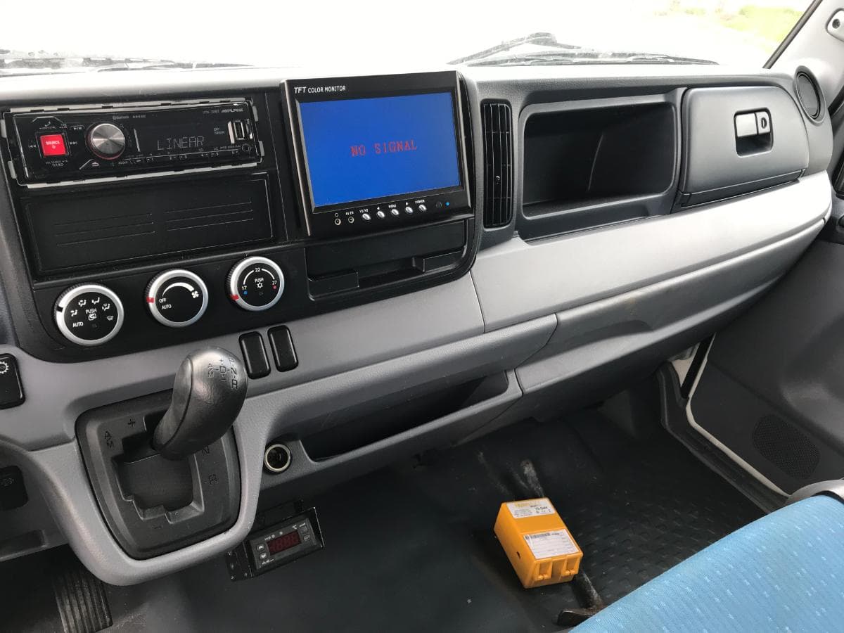 Mitsubishi Canter · Ano 2012 — imagem 21