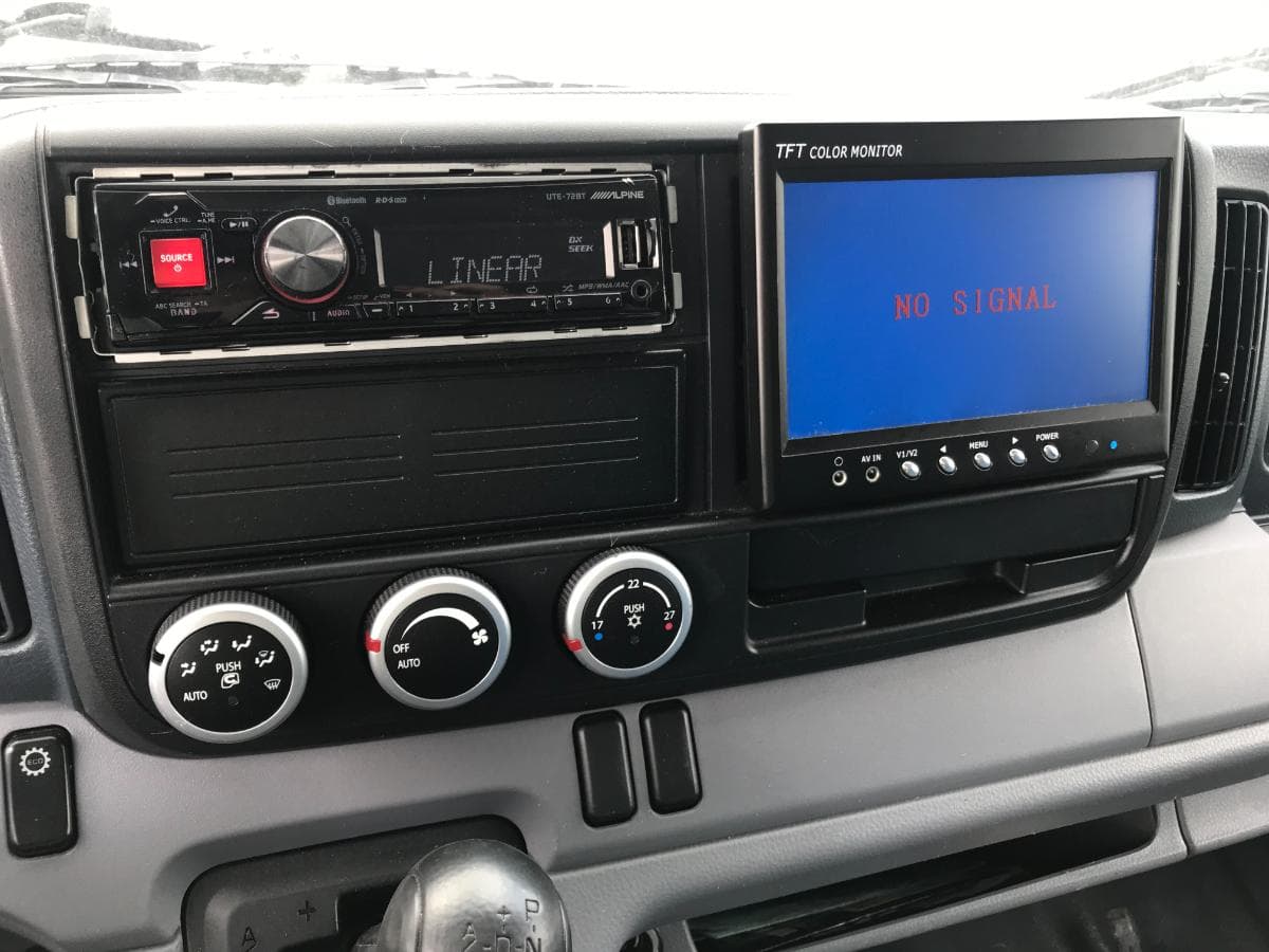 Mitsubishi Canter · Ano 2012 — imagem 23