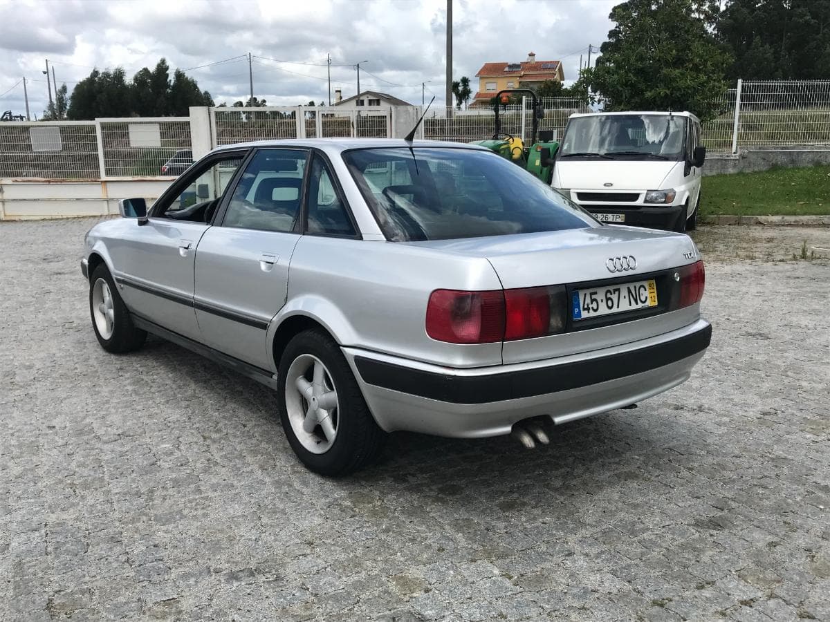 Audi 80 1.9TDI · Ano 1999 — imagem 6