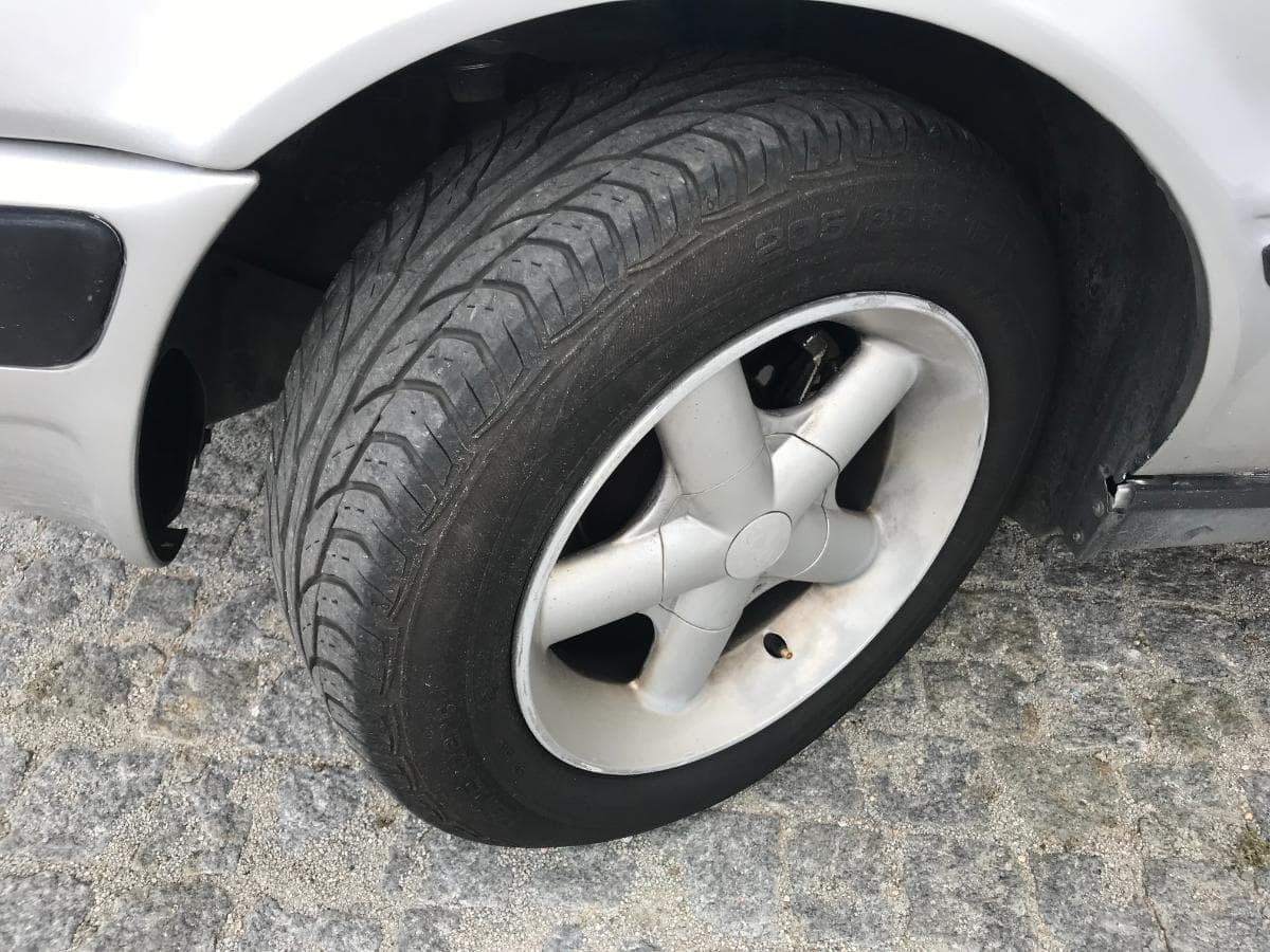 Audi 80 1.9TDI · Ano 1999 — imagem 11