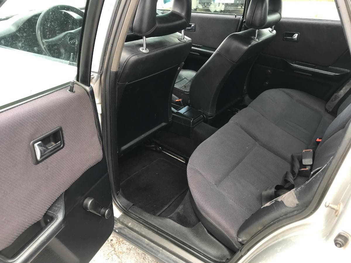 Audi 80 1.9TDI · Ano 1999 — imagem 25