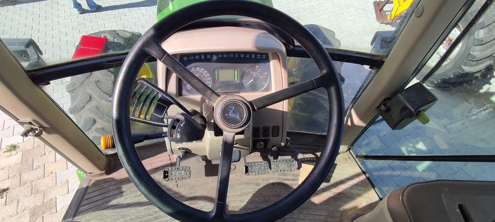 Trator John Deere 6220 — imagem 6