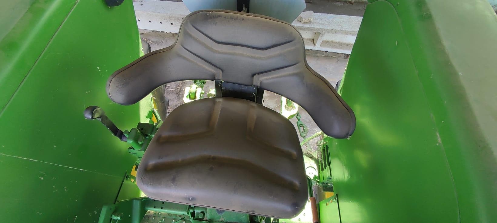 Trator John Deere 1950 — imagem 9