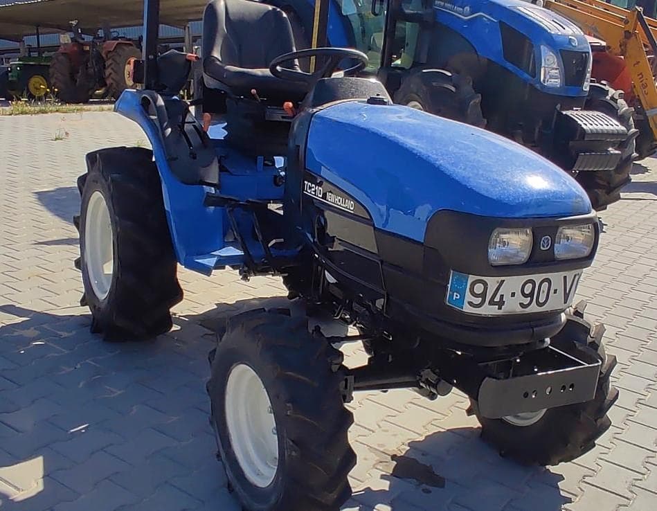 Trator New Holland TC 21 D — imagem 2