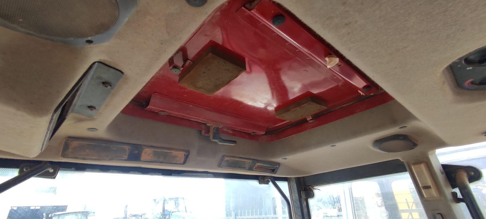 Trator Case com carregador frontal — imagen 7