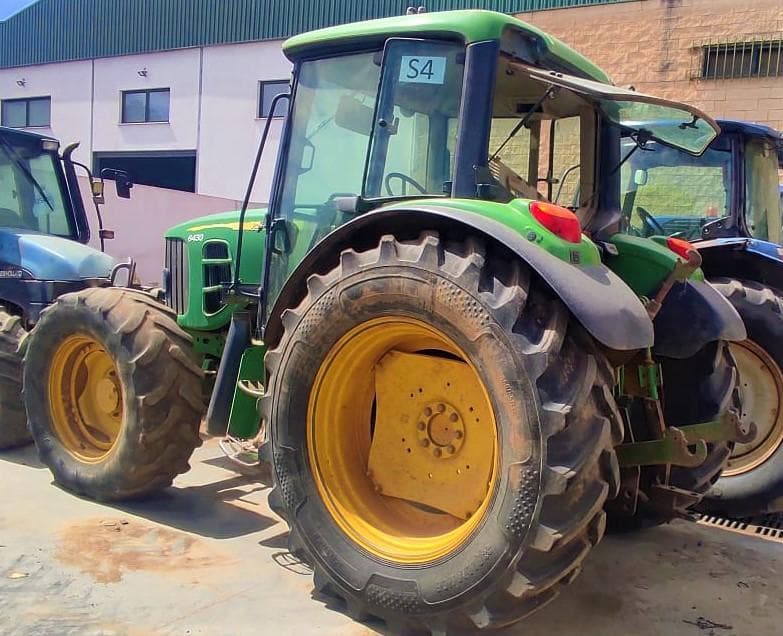 Trator John Deere 6430 — imagem 3