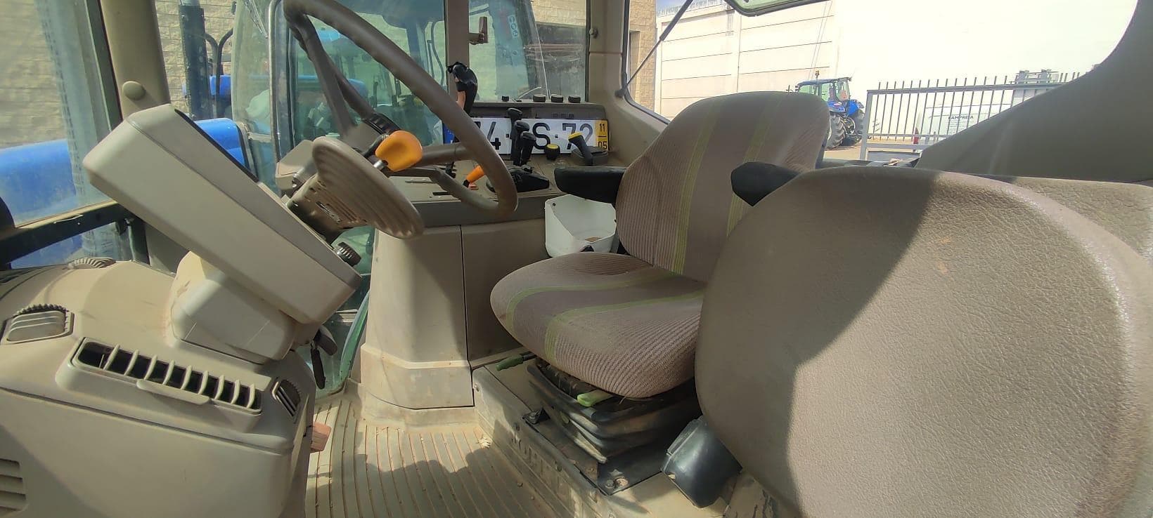 Trator John Deere 6430 — imagem 7