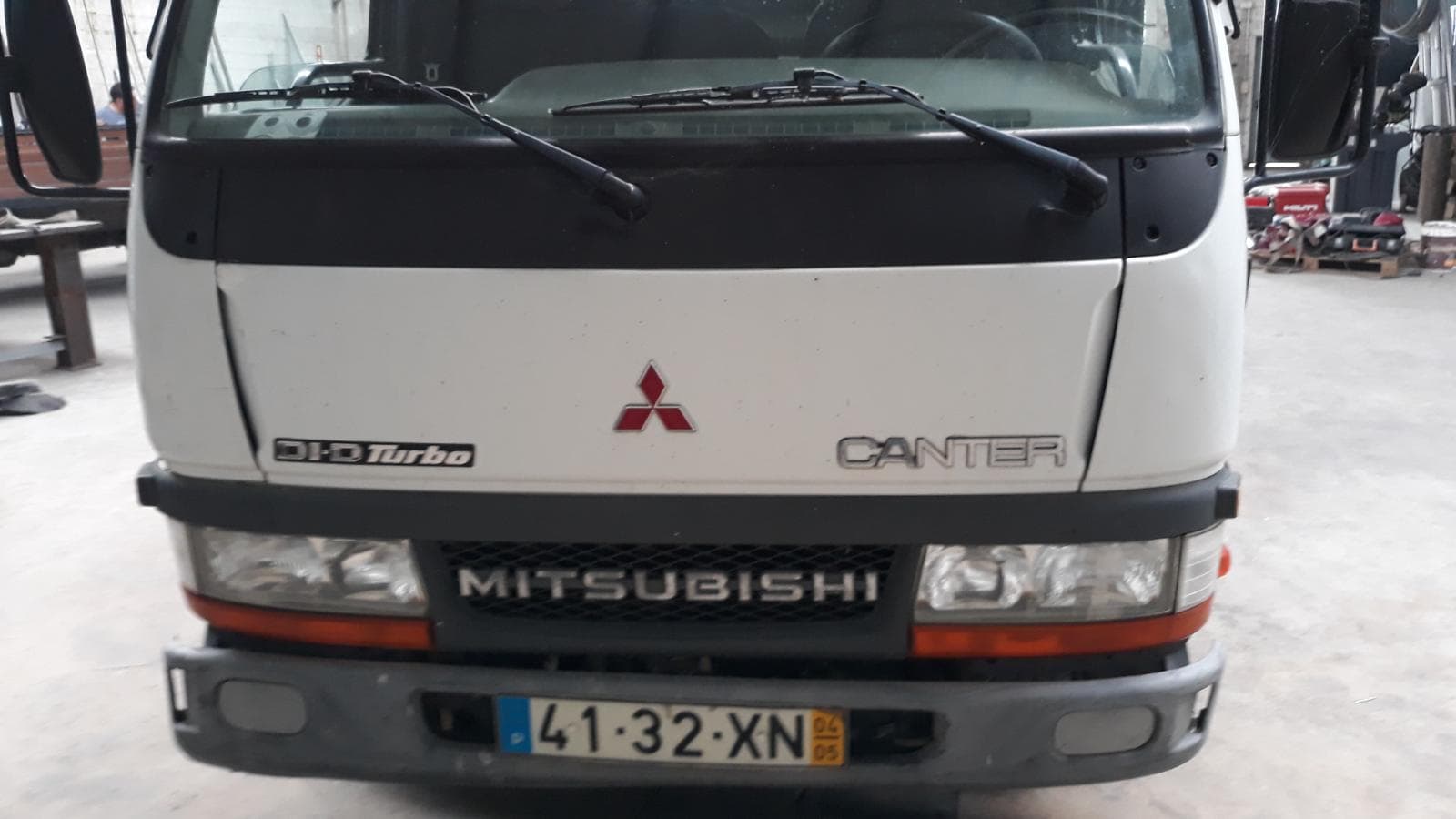 Mitsubishi Canter — image 5