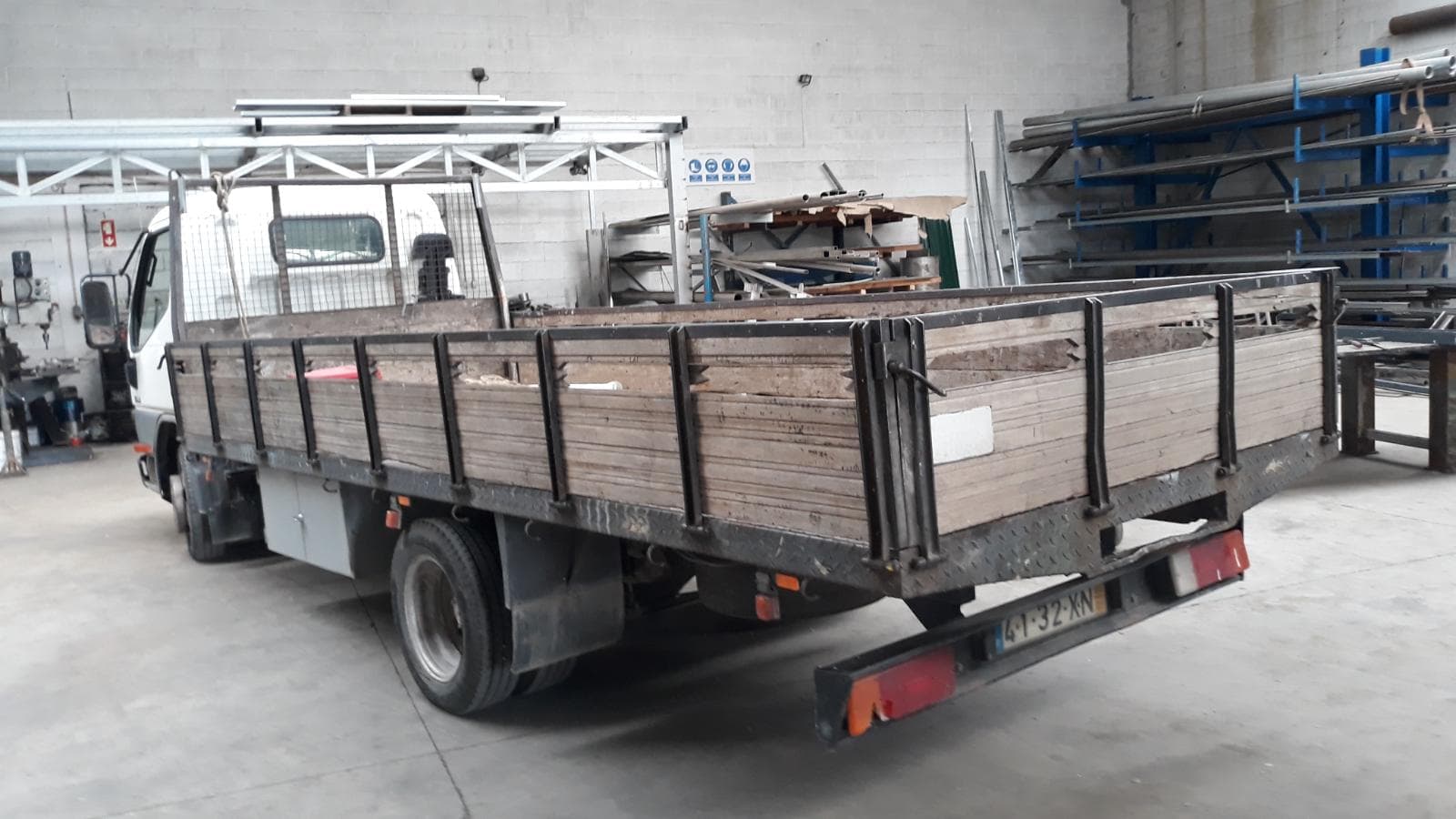 Mitsubishi Canter — image 4