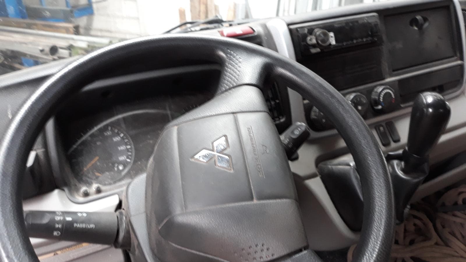 Mitsubishi Canter — imagen 10