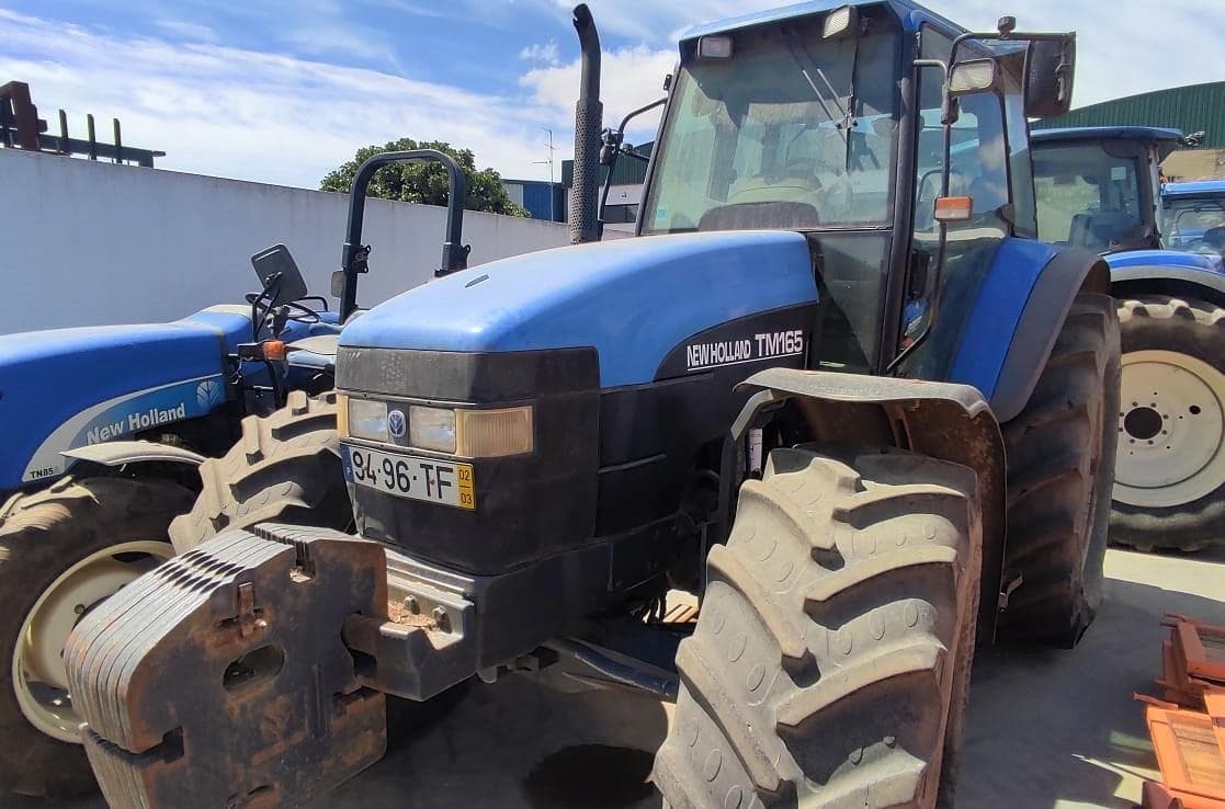 Trator New Holland TM165 · Beja — imagem 1