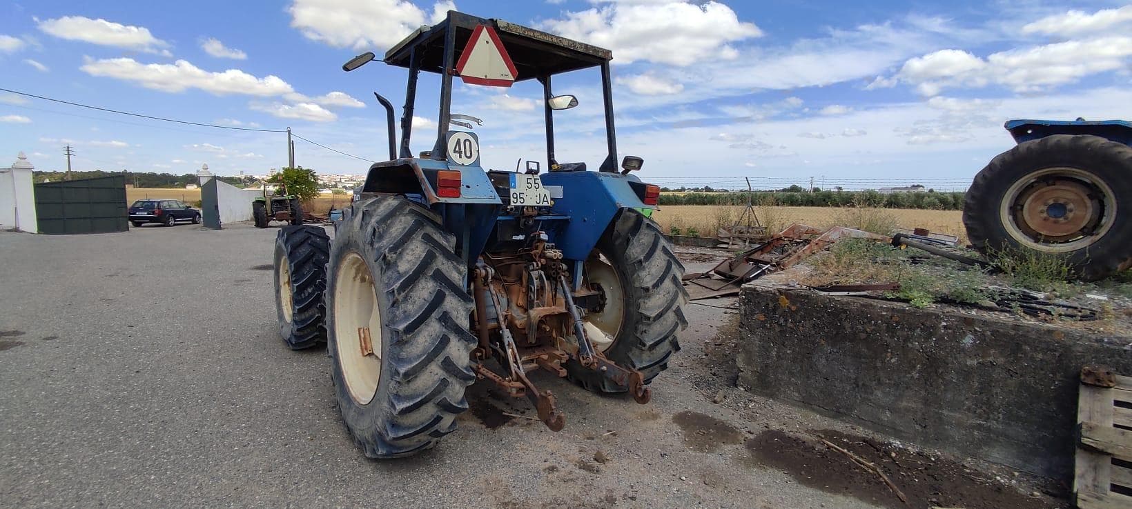 Trator Ford New Holland 7740 — imagem 3