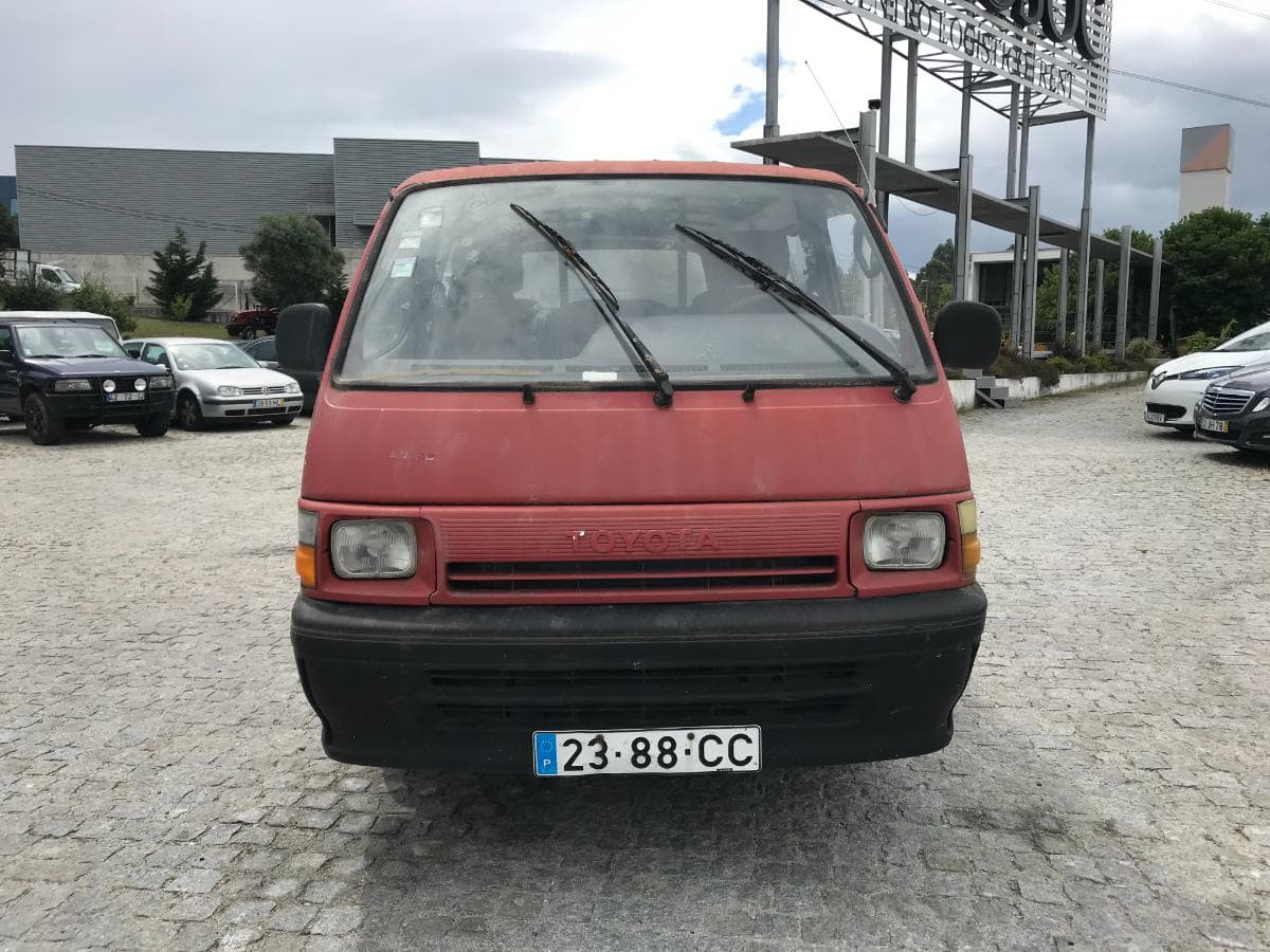 Toyota Hiace 2.4D · Ano 1993 — imagen 2