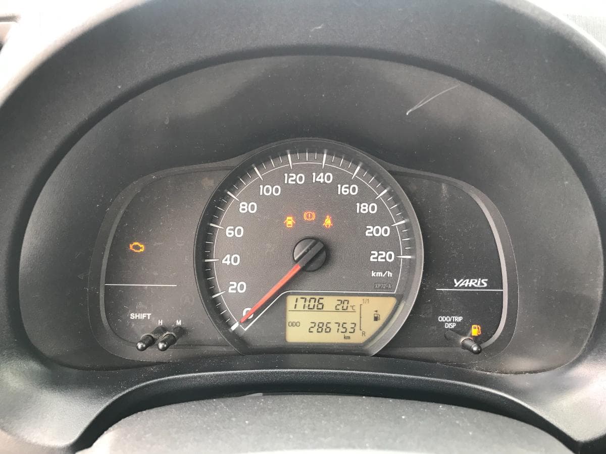 Toyota Yaris 1.4D · Ano 2012 — imagem 23