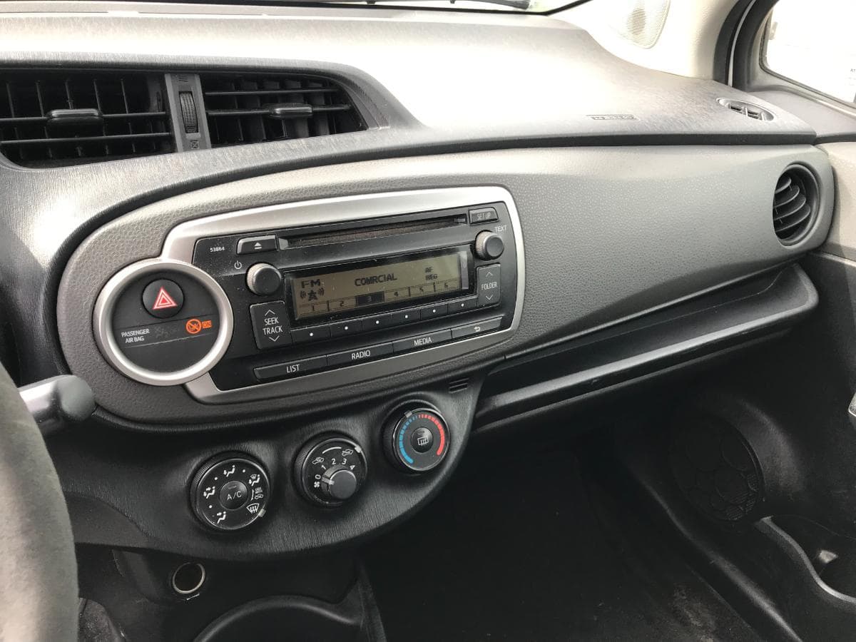 Toyota Yaris 1.4D · Ano 2012 — imagem 29