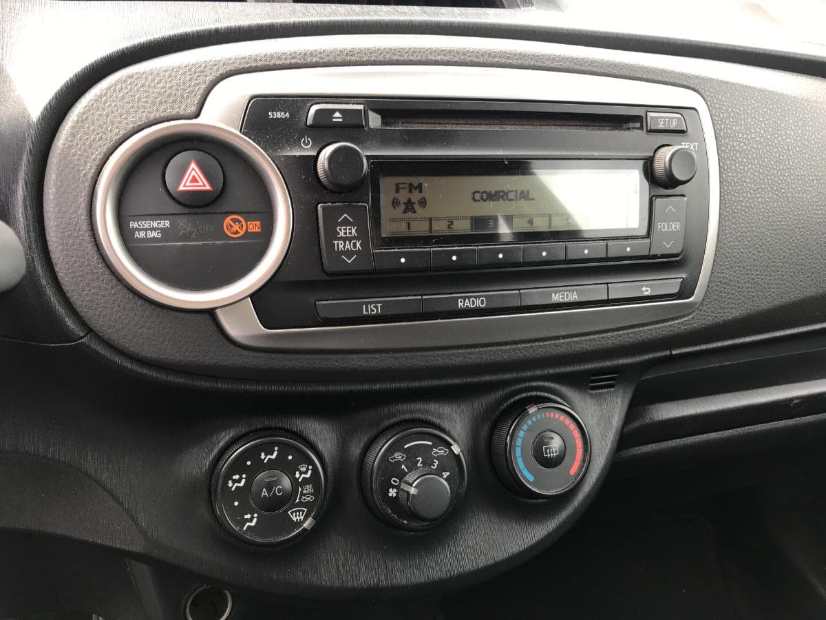 Toyota Yaris 1.4D · Ano 2012 — imagem 26