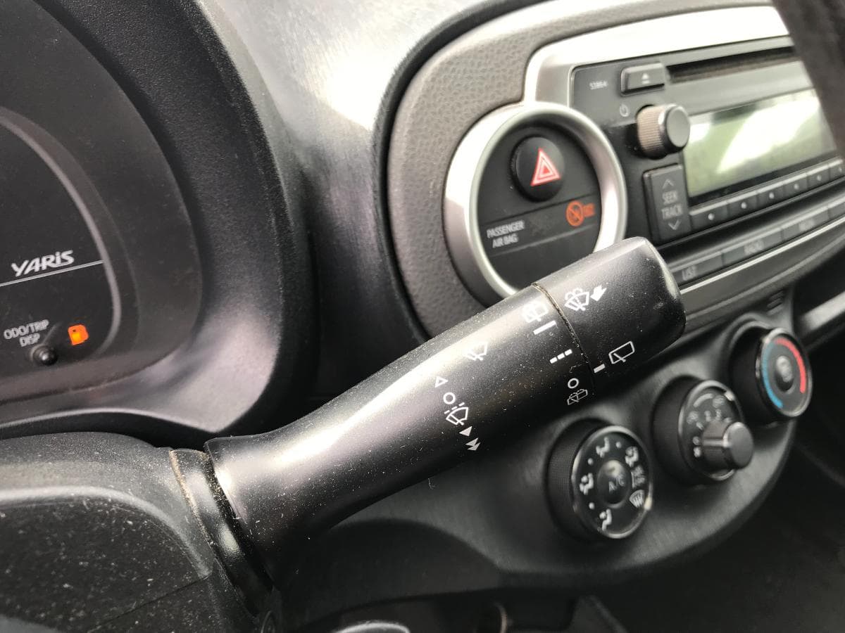 Toyota Yaris 1.4D · Ano 2012 — imagem 30