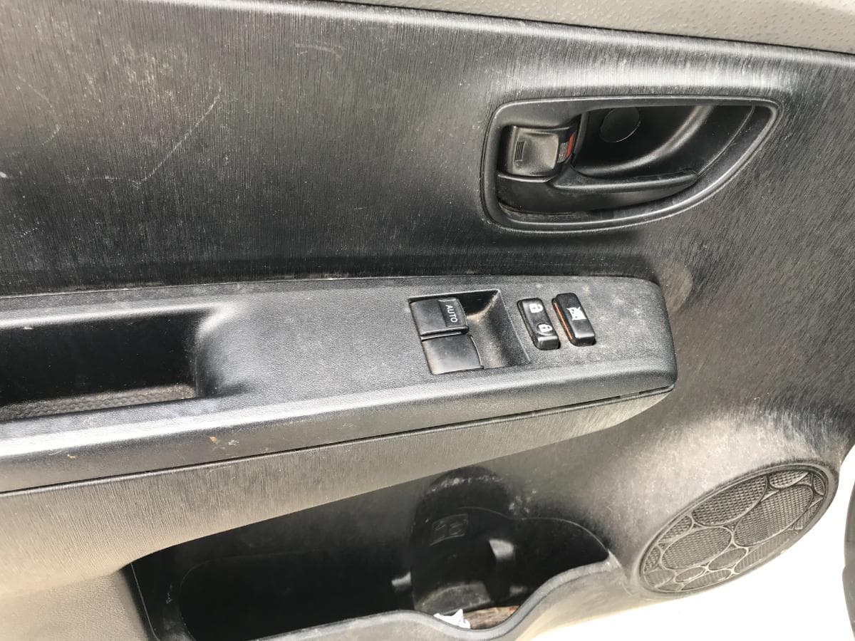 Toyota Yaris 1.4D · Ano 2012 — imagem 32