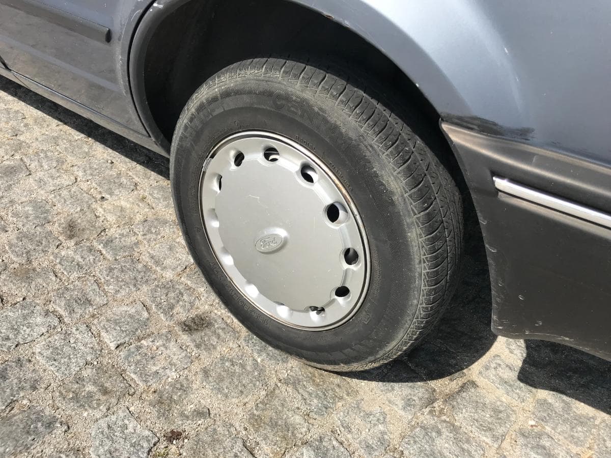 Ford Orion 1.4 · Ano 1988 — image 15