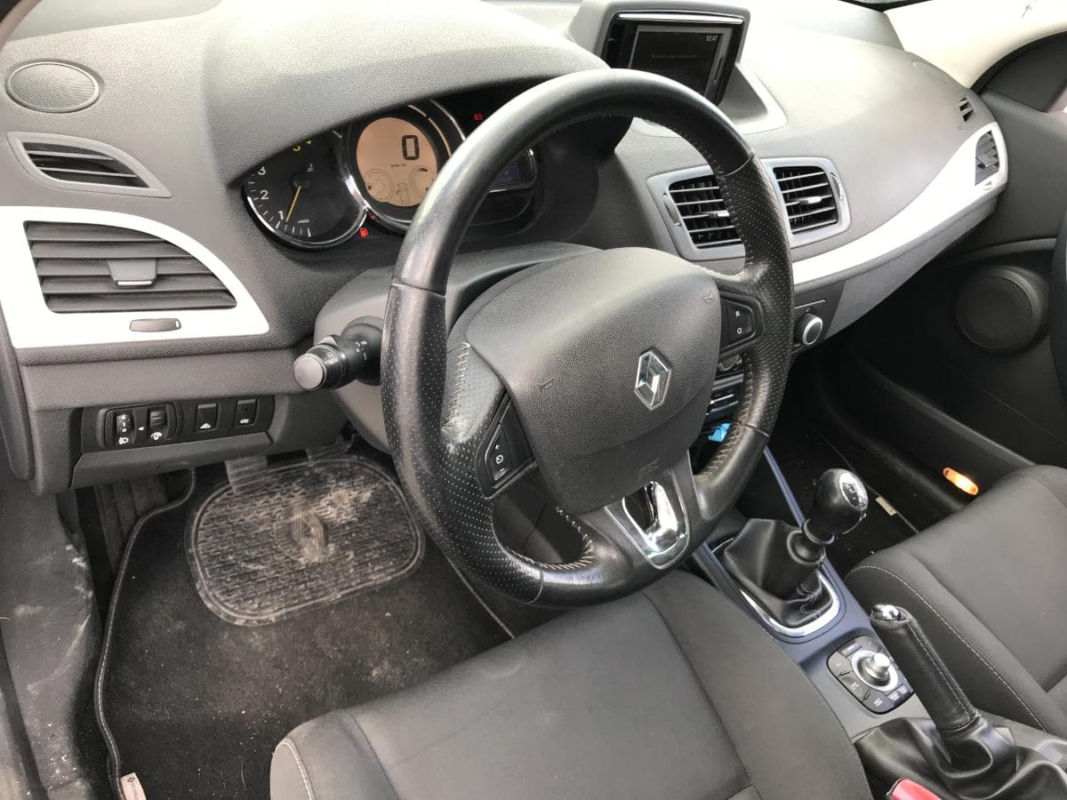Renault Mégane 1.5 DCI · Ano 2013 — imagen 22
