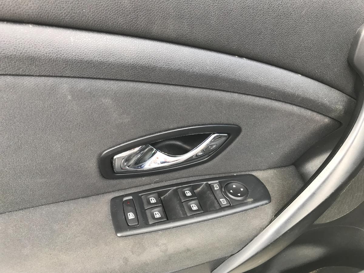 Renault Mégane 1.5 DCI · Ano 2013 — imagen 25