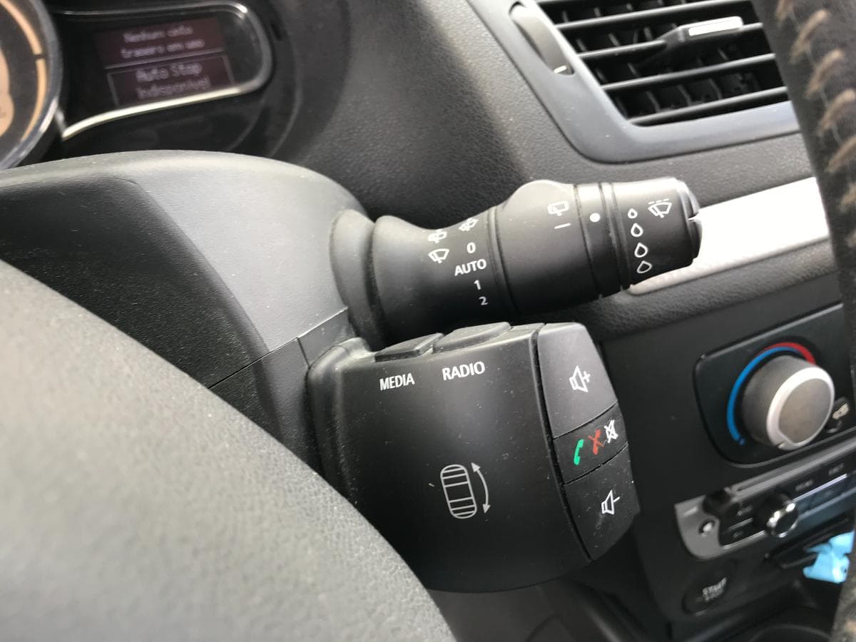 Renault Mégane 1.5 DCI · Ano 2013 — imagen 27