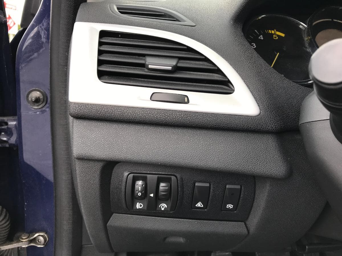 Renault Mégane 1.5 DCI · Ano 2013 — imagen 31