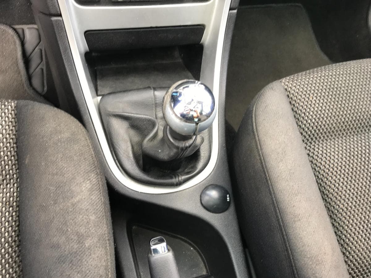 Peugeot 307 SW 1.6HDI · Ano 2008 — imagen 18