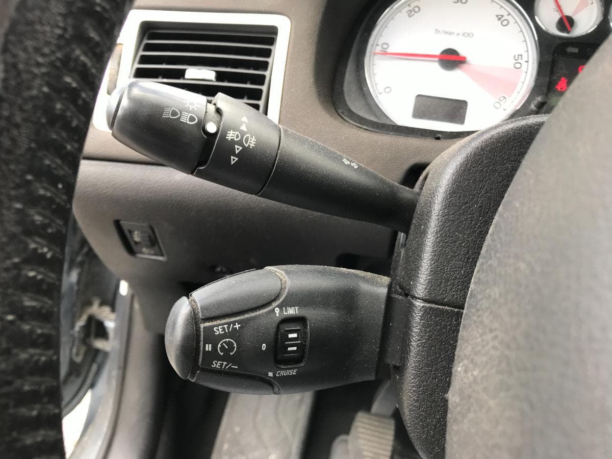 Peugeot 307 SW 1.6HDI · Ano 2008 — imagen 27