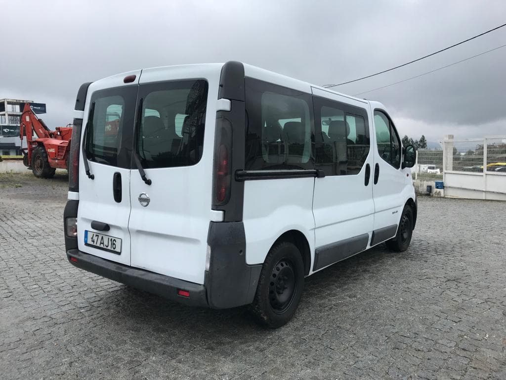 Nissan Primastar 1.9DCI · Ano 2005 — imagen 4