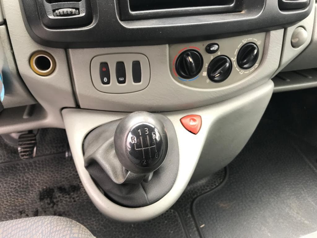 Nissan Primastar 1.9DCI · Ano 2005 — imagen 28