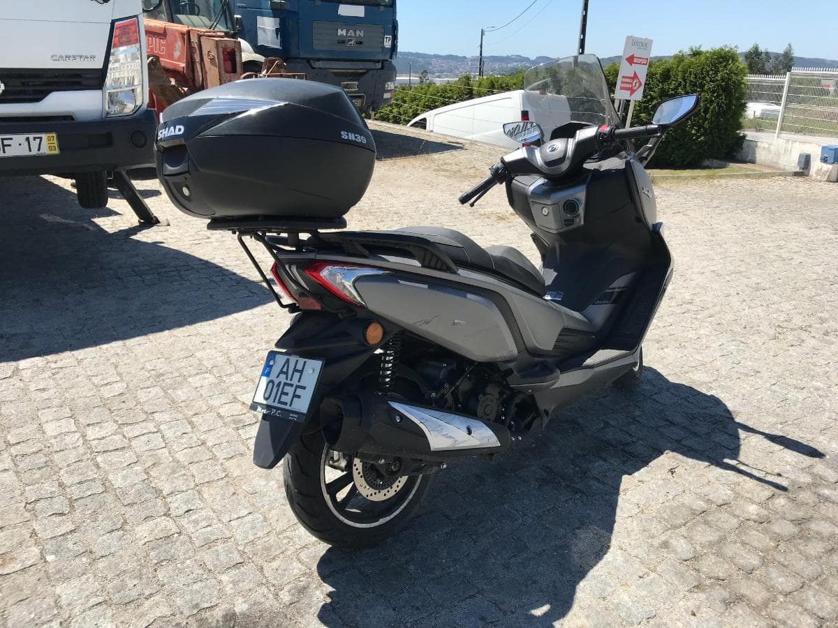 Motociclo Daelim  XQ1   AH-01-EF — imagen 5
