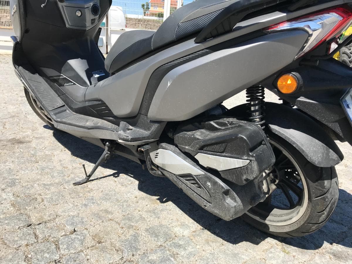 Motociclo Daelim  XQ1   AH-01-EF — imagen 7
