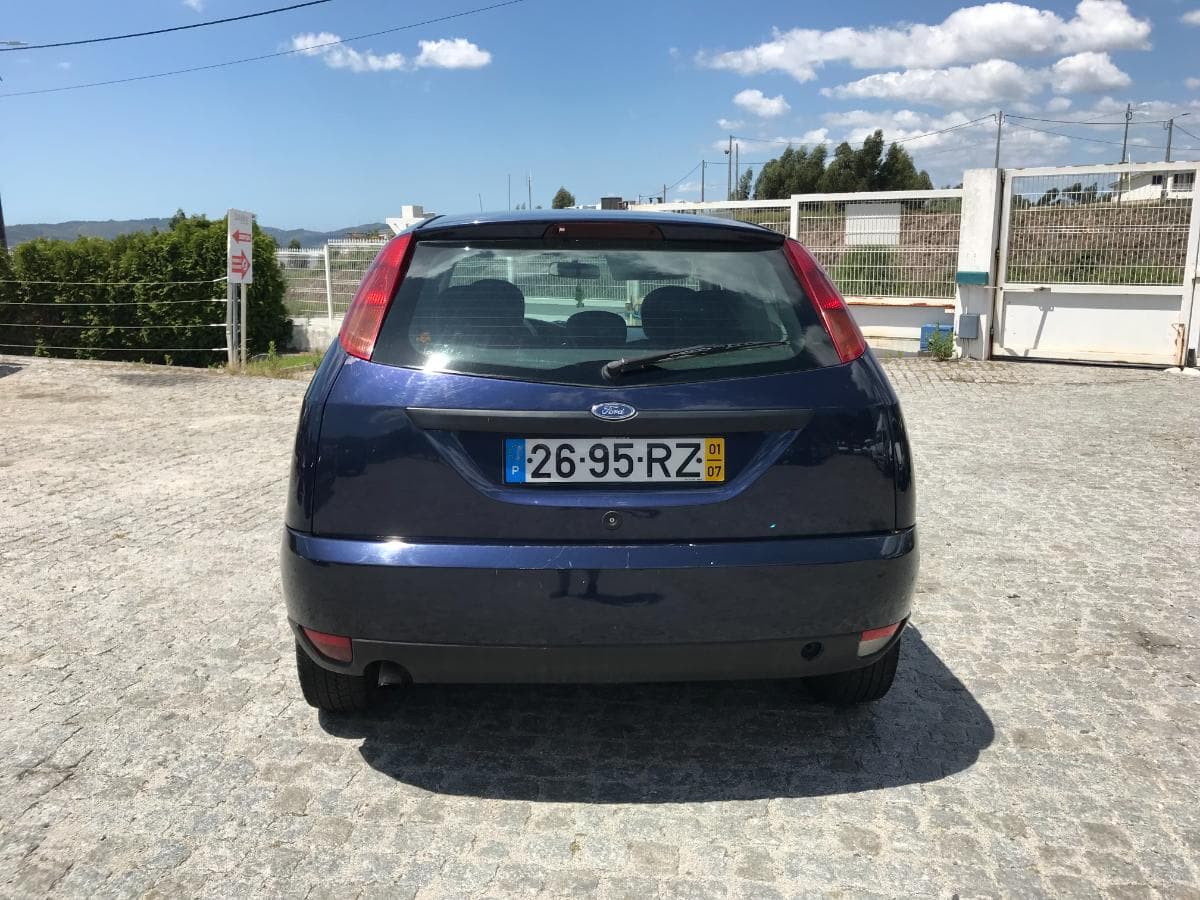 Ford Focus 1.8TDI · Ano 2001 — imagen 7