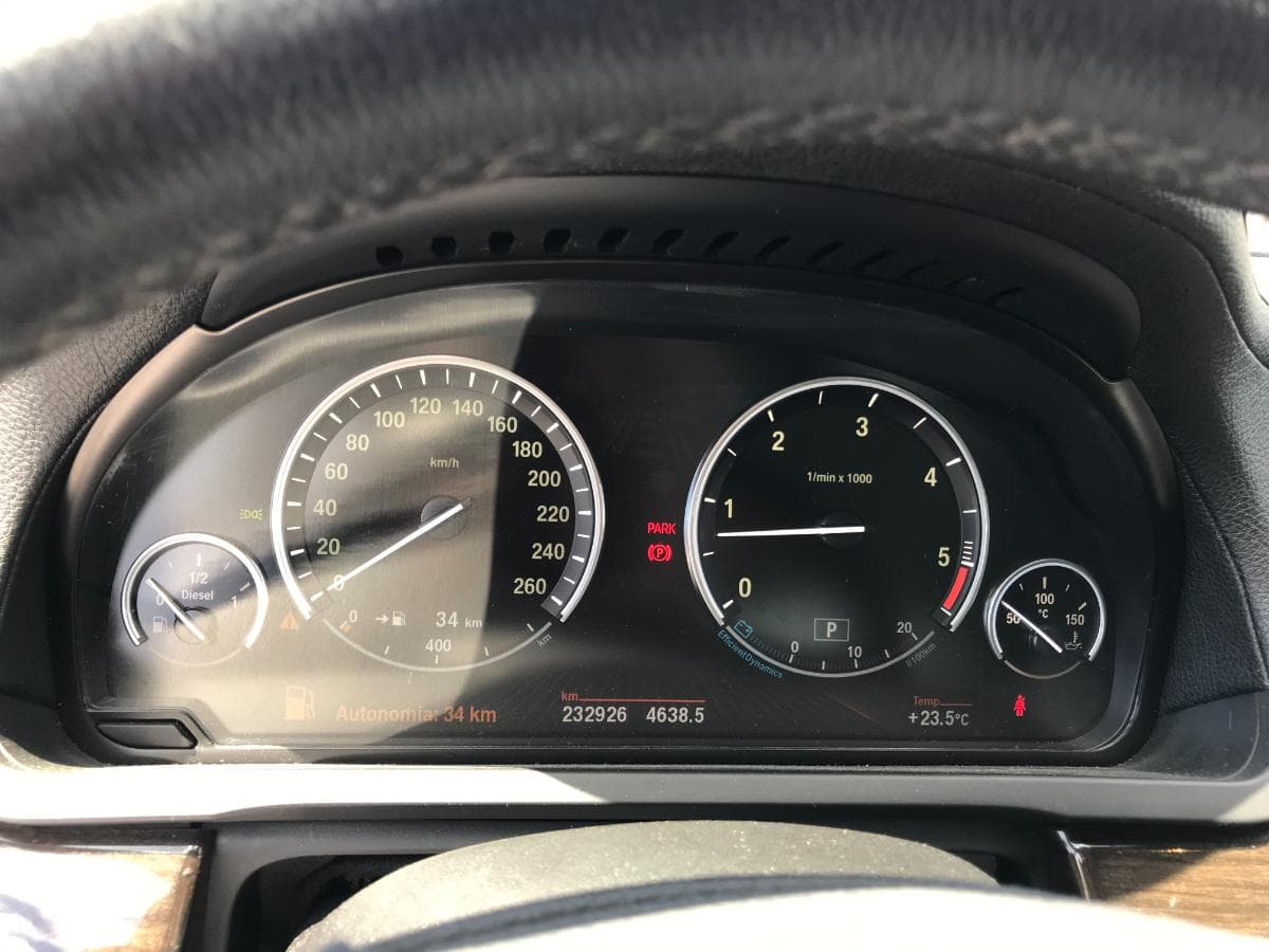 BMW 740D · Ano 2011 — imagem 25