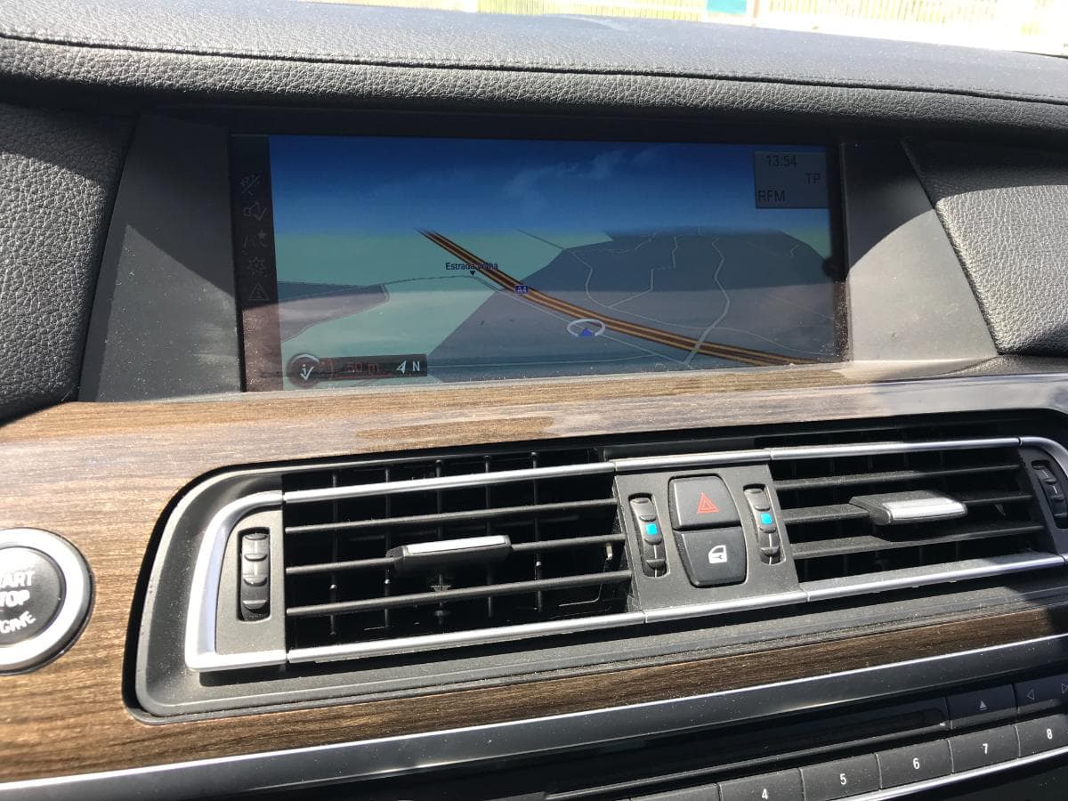 BMW 740D · Ano 2011 — imagem 33