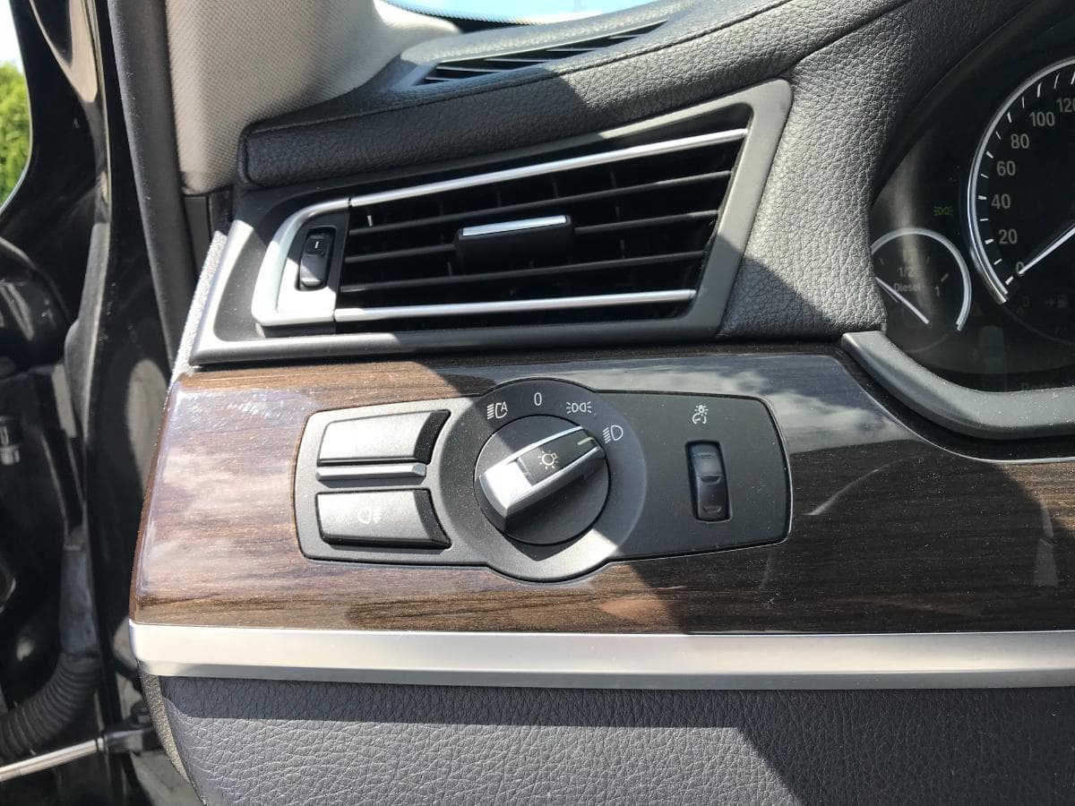 BMW 740D · Ano 2011 — imagem 38